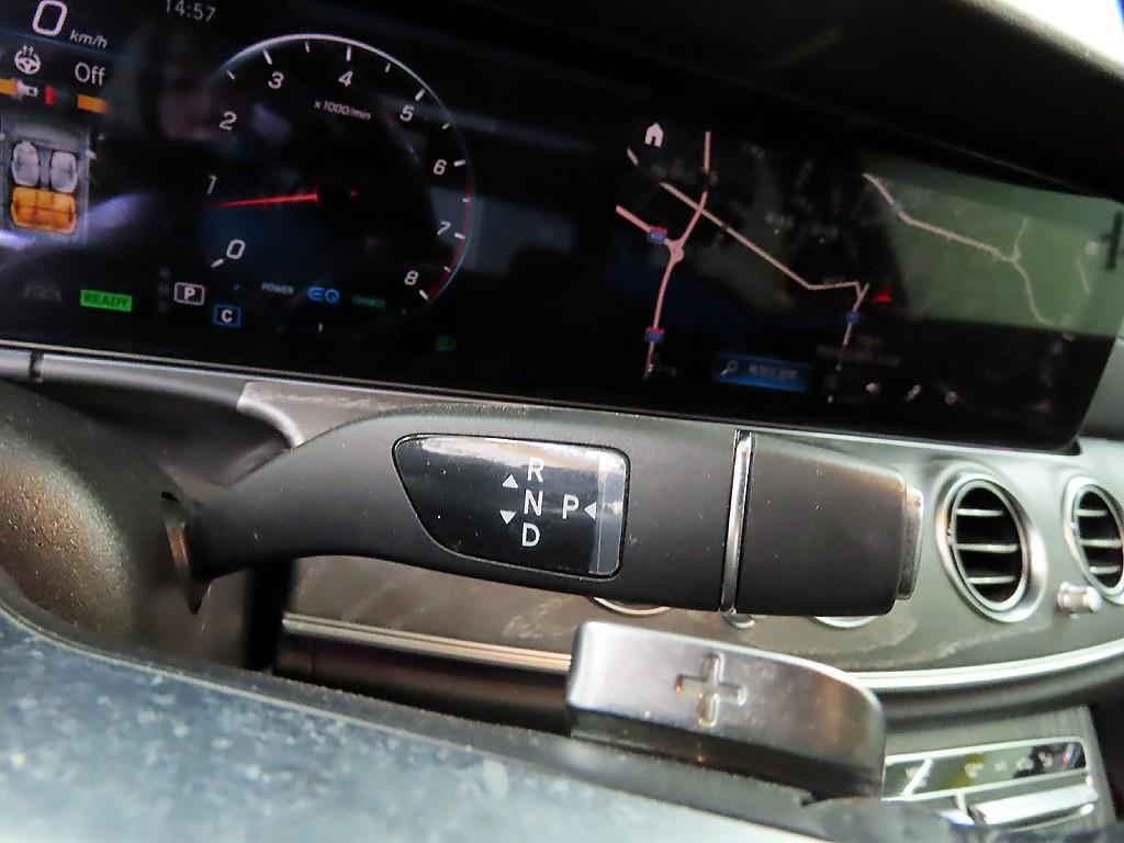 Mercedes Benz E class - Vista 10