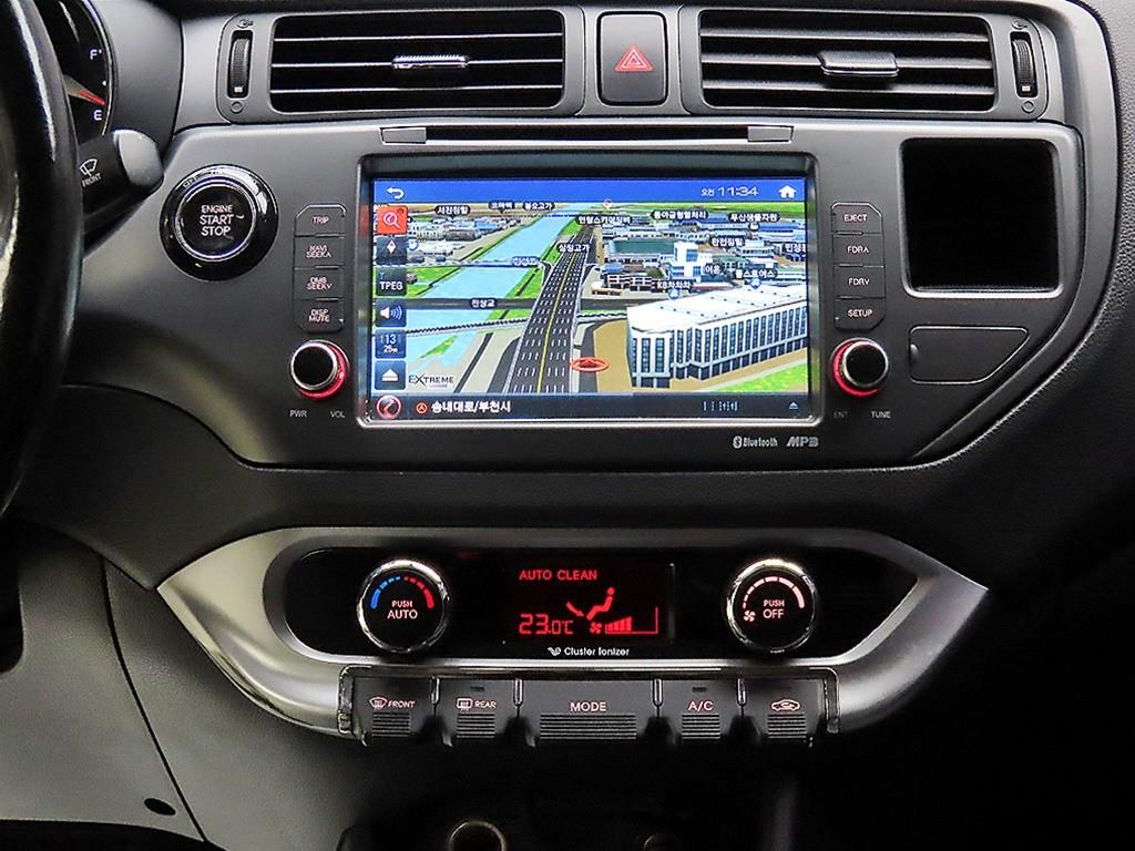 KIA Pride 2014 Plateado - Importación desde Corea - HF Imports Iquique - Foto 15