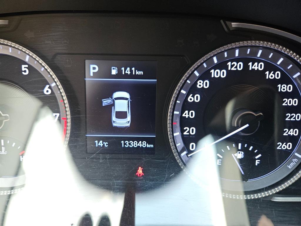 HYUNDAI Sonata - Vista 8