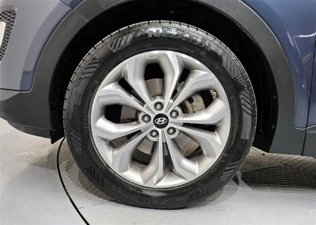 HYUNDAI Santa Fe - Vista 5