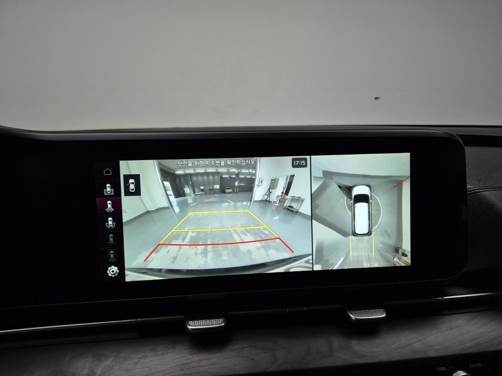 KIA Carnival - Vista 10