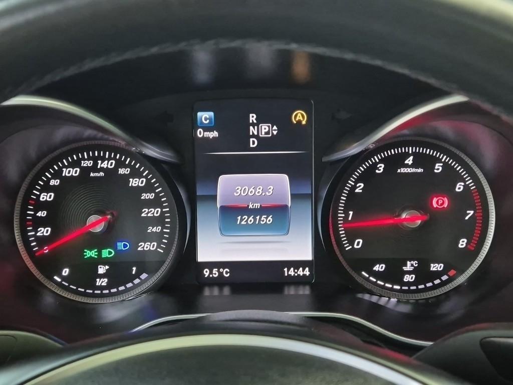 Mercedes Benz C Class - Vista 6