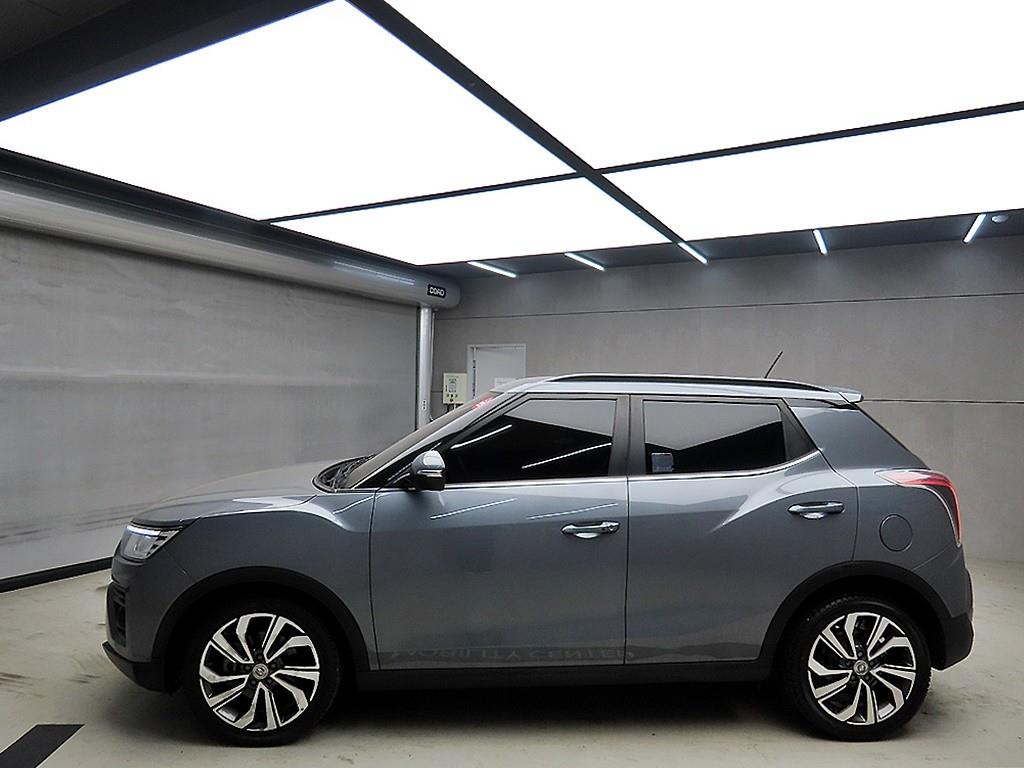 Ssangyong Tivoli - Vista 4