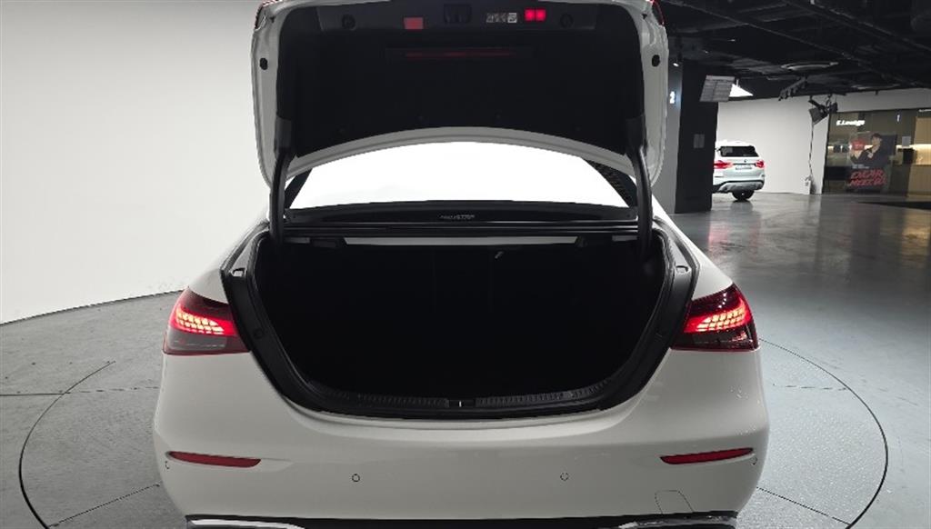 Mercedes Benz E class 2023 Blanco - Importación desde Corea - HF Imports Iquique - Foto 20