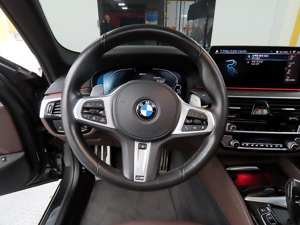 BMW 5 Series - Vista 9