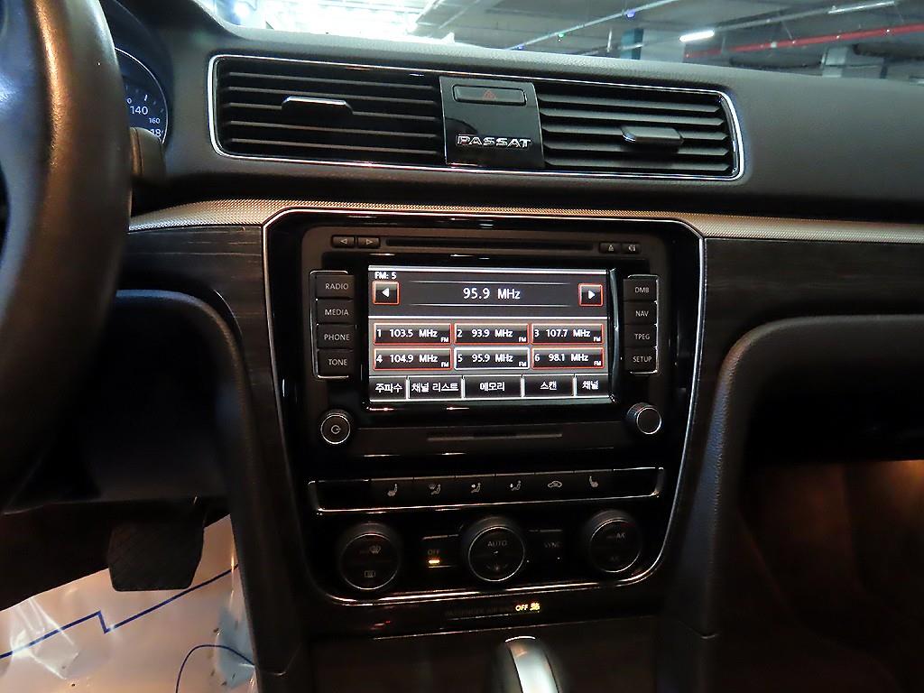 Volkswagen Passat - Vista 11