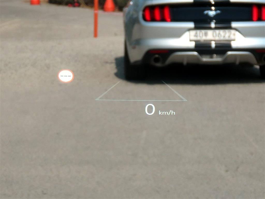 KIA Carnival - Vista 11