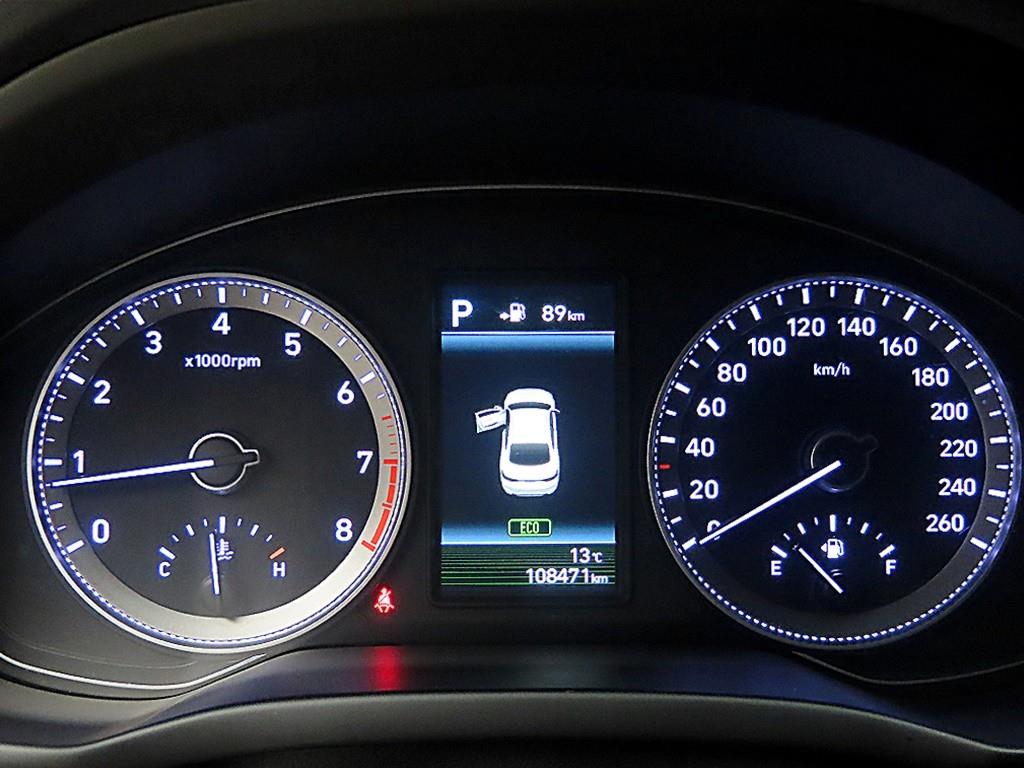 HYUNDAI Grandeur - Vista 8