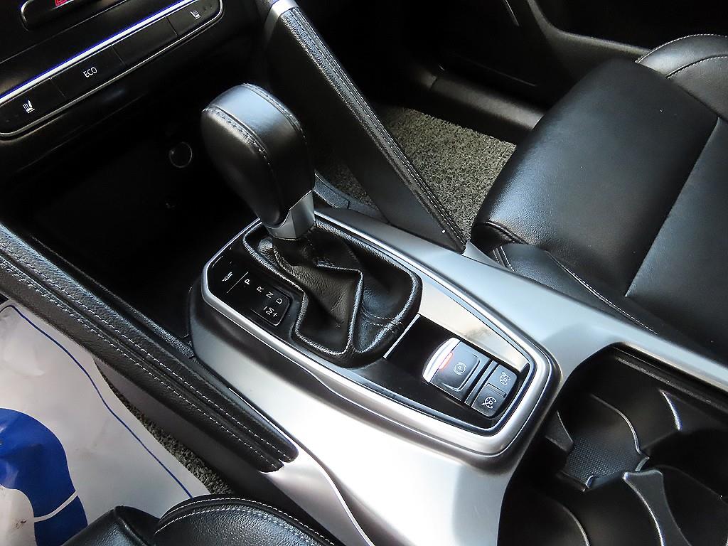 SAMSUNG QM6 - Vista 10