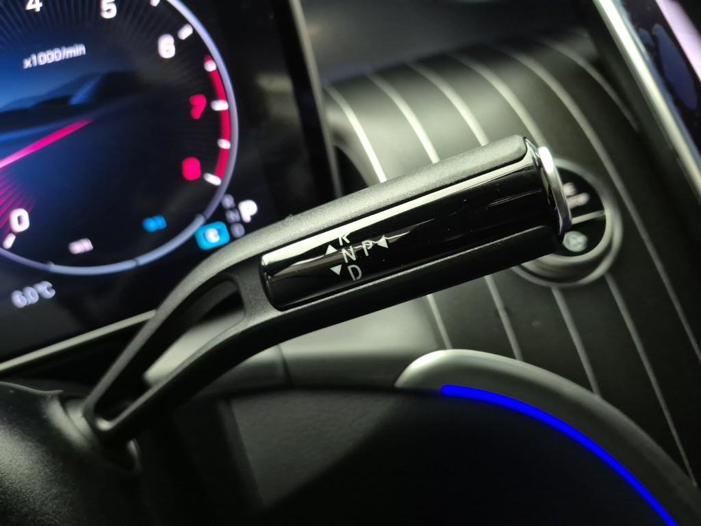 Mercedes Benz GLC Class - Vista 8