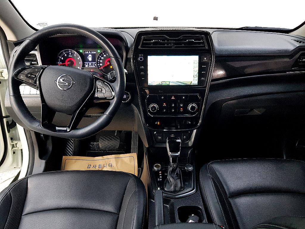 Ssangyong Tivoli - Vista 5