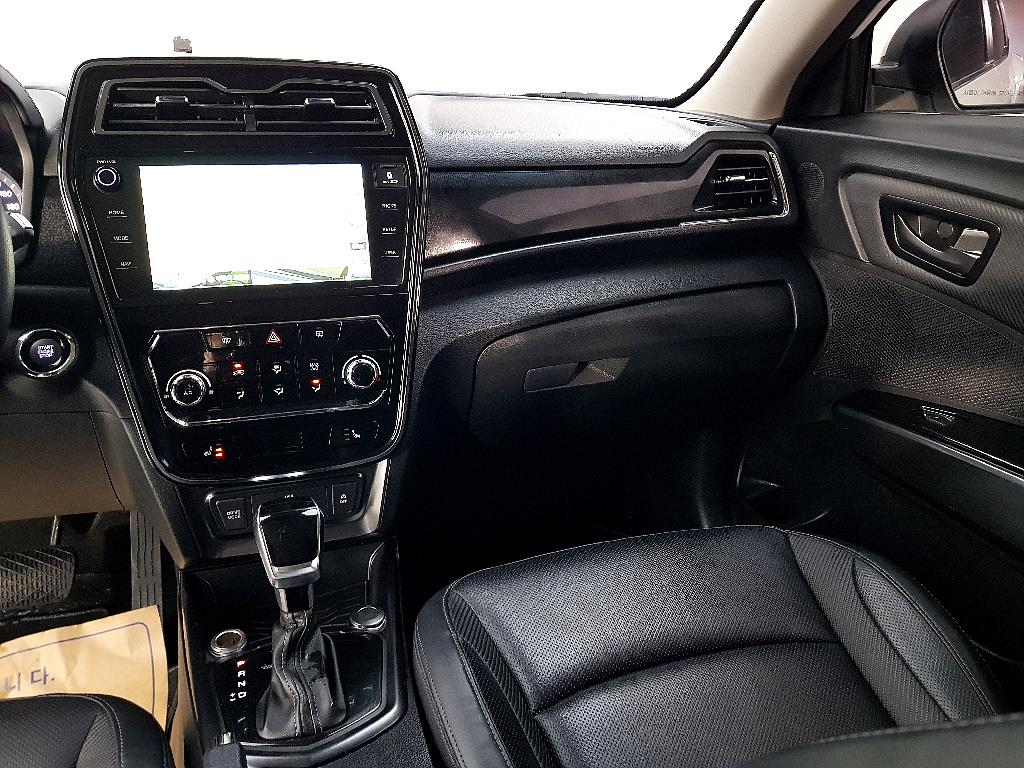 Ssangyong Tivoli - Vista 10