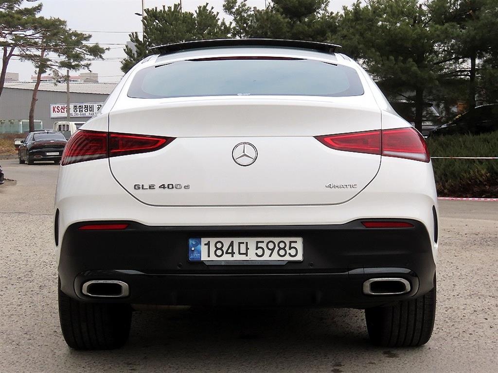 Mercedes Benz GLE Class - Vista 4