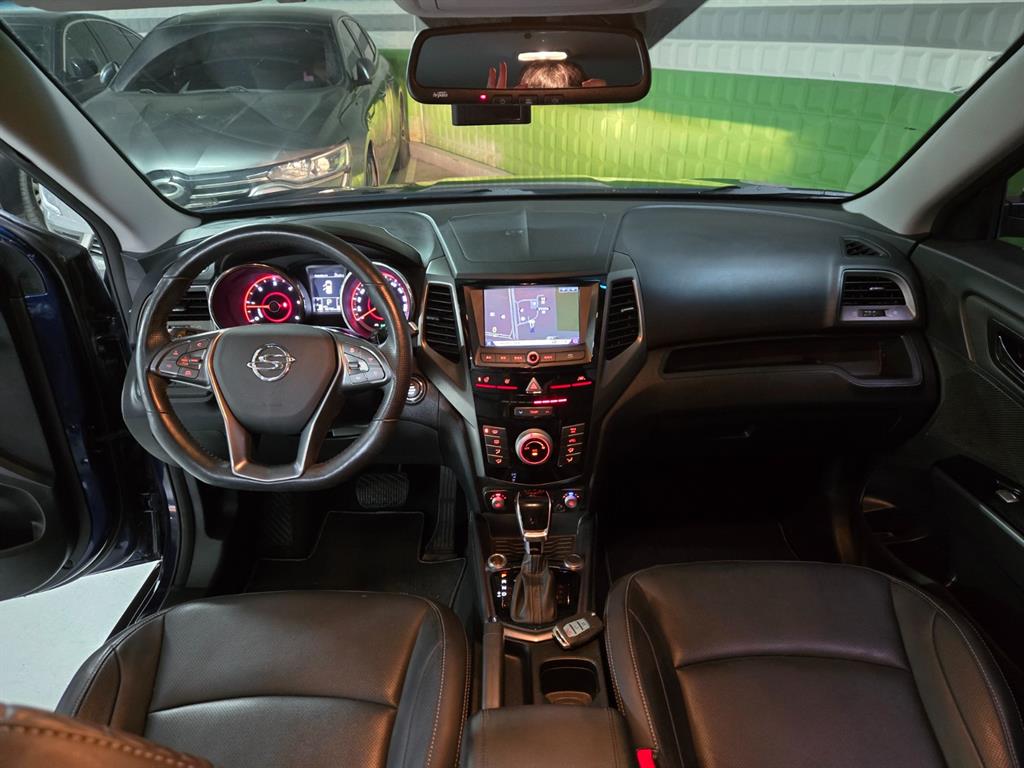 Ssangyong Tivoli - Vista 8