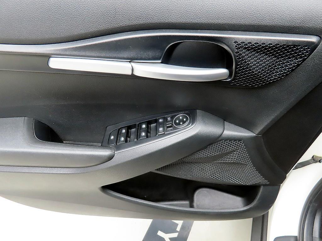 KIA Seltos - Vista 11