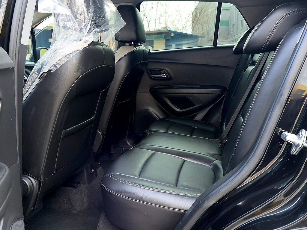Chevrolet Trax 2019 Negro - Importación desde Corea - HF Imports Iquique - Foto 12
