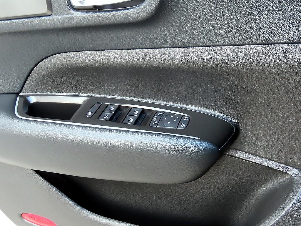 SAMSUNG QM6 - Vista 11