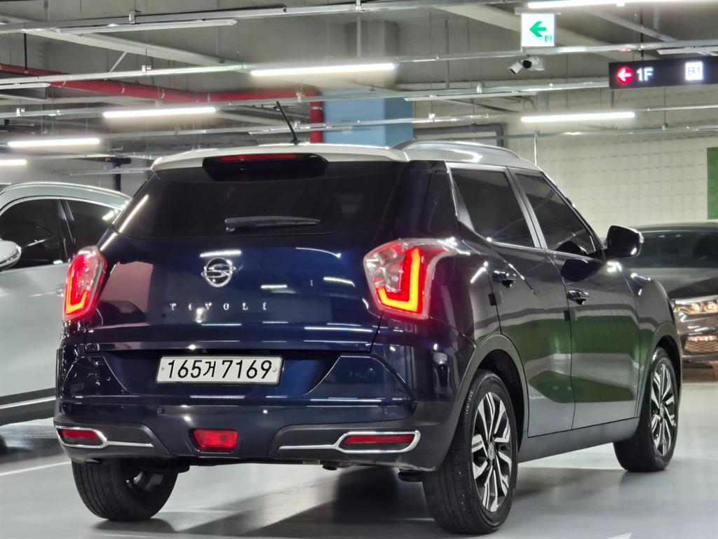 Ssangyong Tivoli - Vista 4