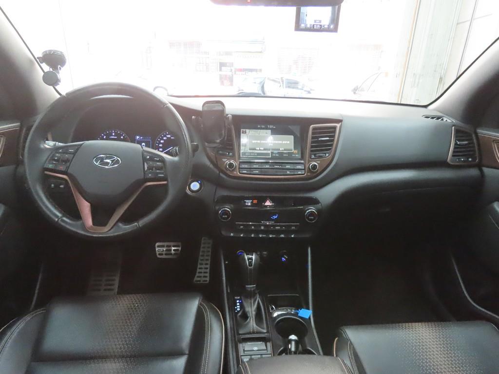 HYUNDAI Tucson - Vista 7