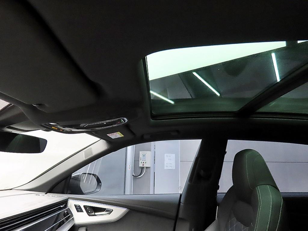 Audi Q8 2023 Negro - Importación desde Corea - HF Imports Iquique - Foto 15