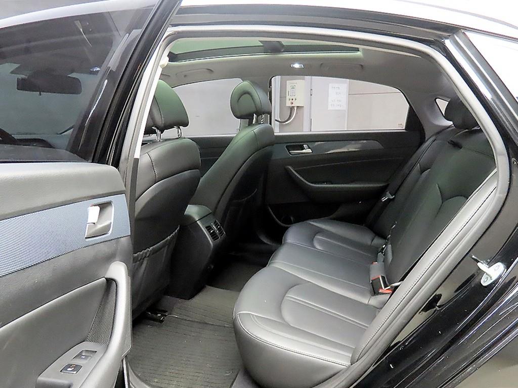 HYUNDAI Sonata - Vista 6