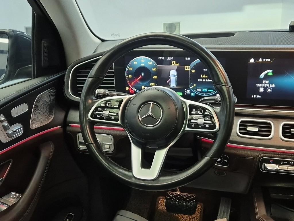 Mercedes Benz GLE Class - Vista 9