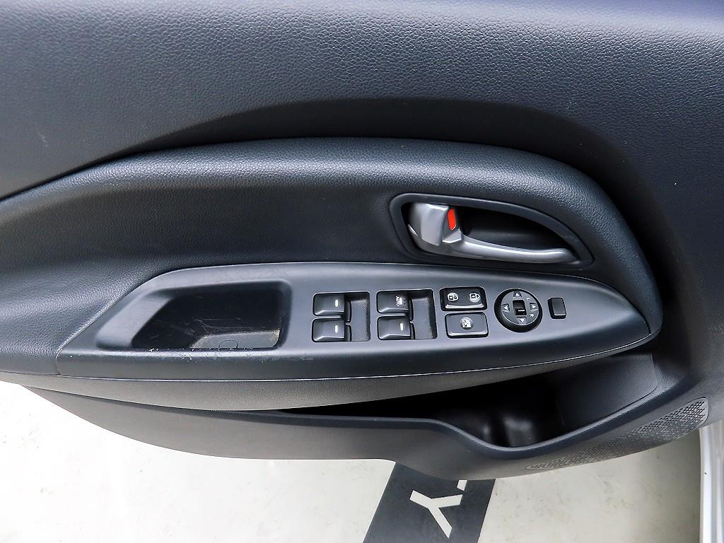 KIA Pride - Vista 11