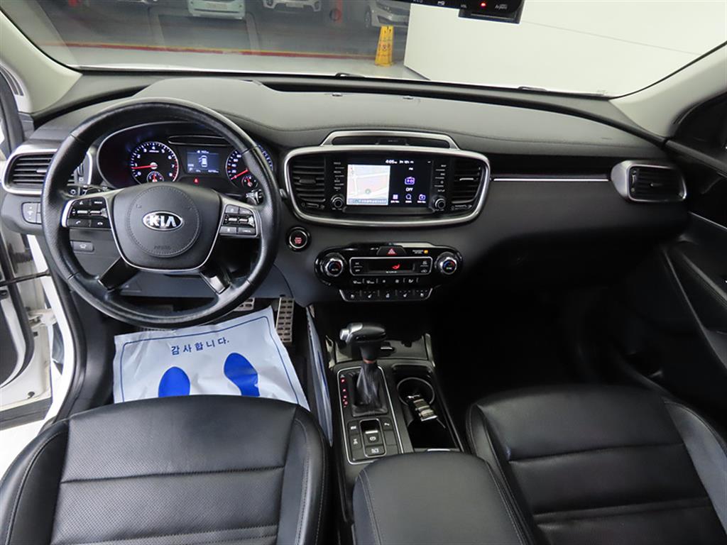 KIA Sorento - Vista 7