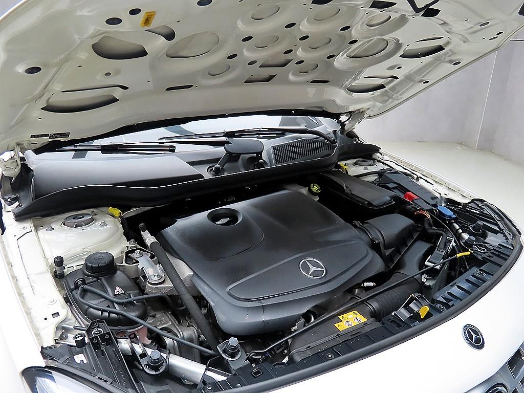 Mercedes Benz GLA Class 2019 Blanco - Importación desde Corea - HF Imports Iquique - Foto 19