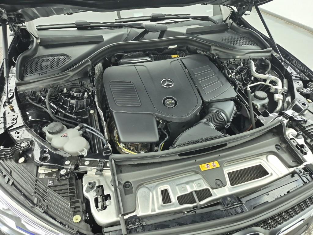 Mercedes Benz GLC Class - Vista 6