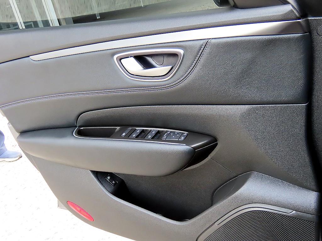 SAMSUNG SM6 - Vista 11