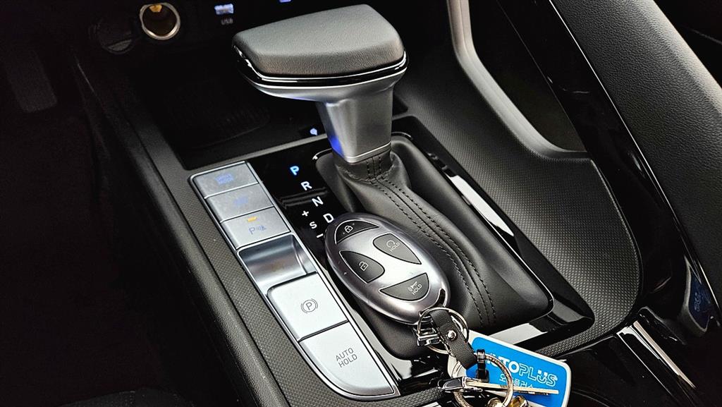 HYUNDAI Avante 2026 Blanco - Importación desde Corea - HF Imports Iquique - Foto 14