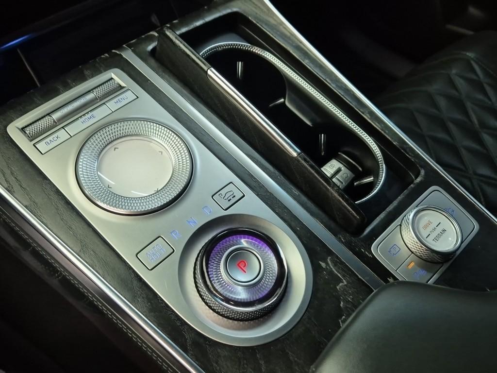 Genesis GV80 - Vista 11