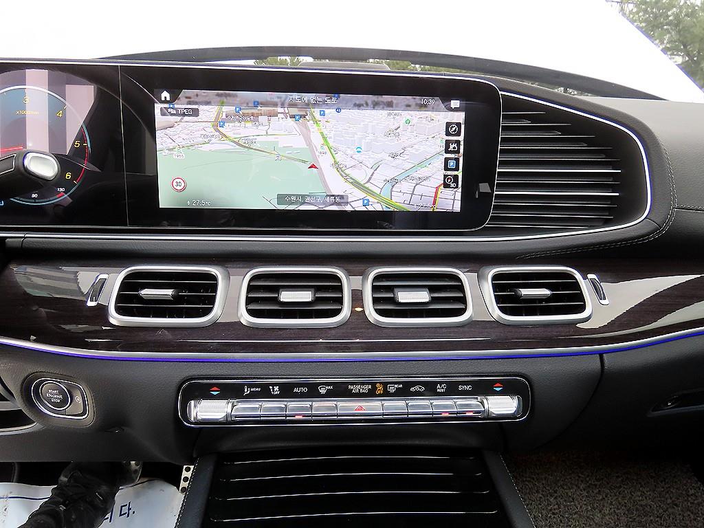 Mercedes Benz GLE Class - Vista 12