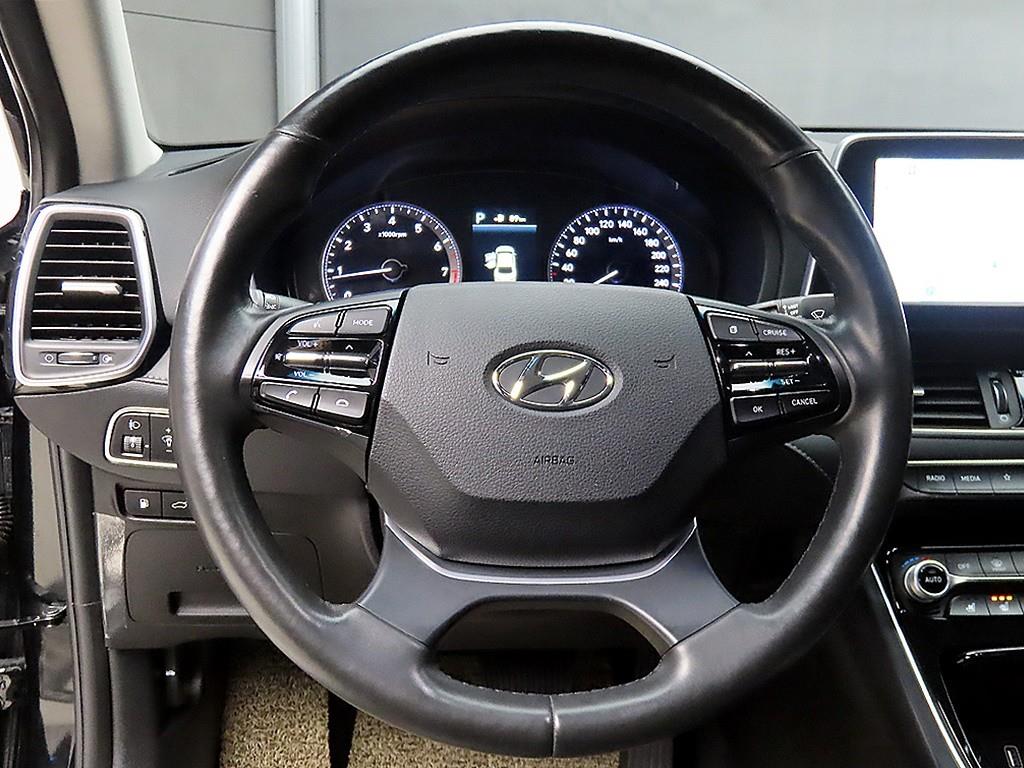 HYUNDAI Grandeur - Vista 9