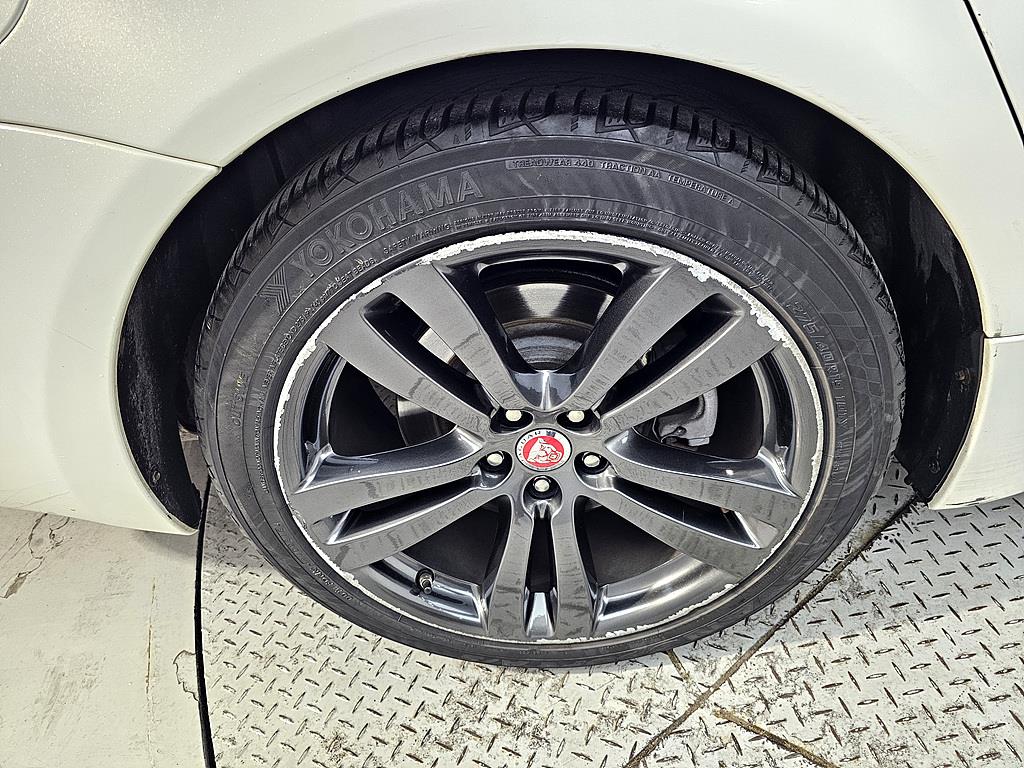 Jaguar XJ 2015 Negro - Importación desde Corea - HF Imports Iquique - Foto 19