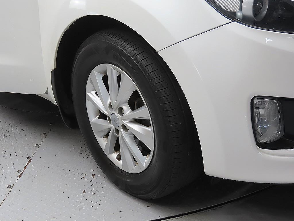 KIA Carnival - Vista 9