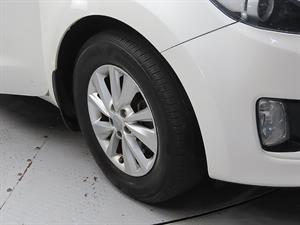 KIA Carnival - Vista 10