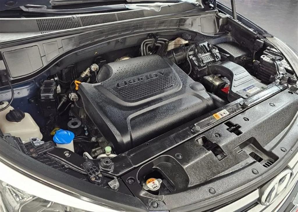 HYUNDAI Santa Fe - Vista 6
