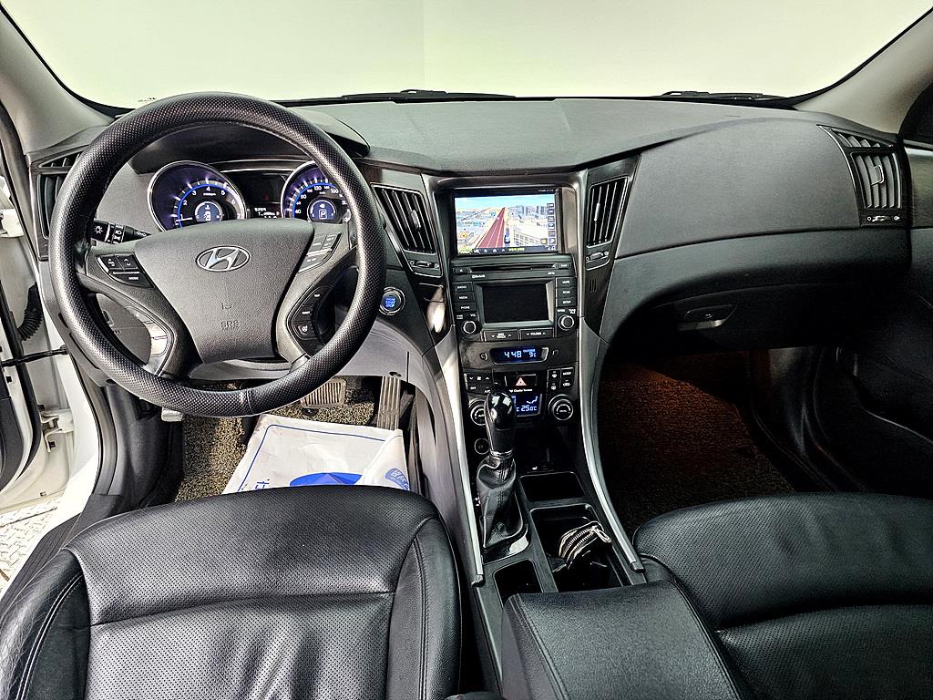 HYUNDAI Sonata - Vista 5