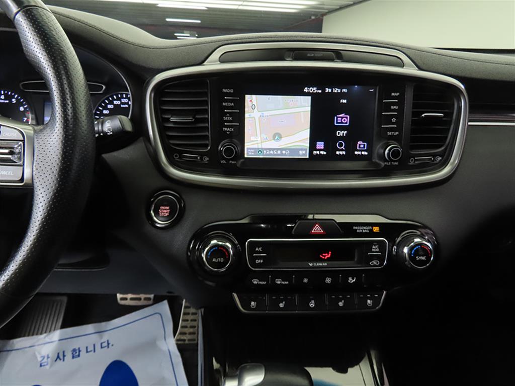 KIA Sorento - Vista 12