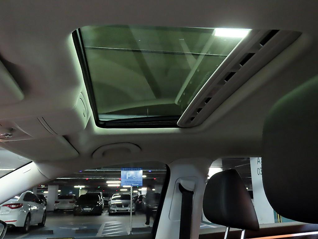 Volkswagen Passat 2018 Gris - Importación desde Corea - HF Imports Iquique - Foto 18