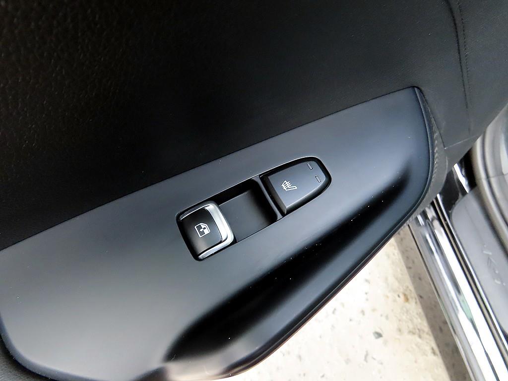 KIA K5 2022 Negro - Importación desde Corea - HF Imports Iquique - Foto 17