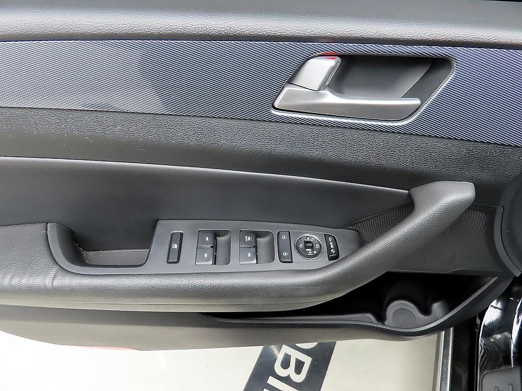 HYUNDAI Sonata - Vista 11