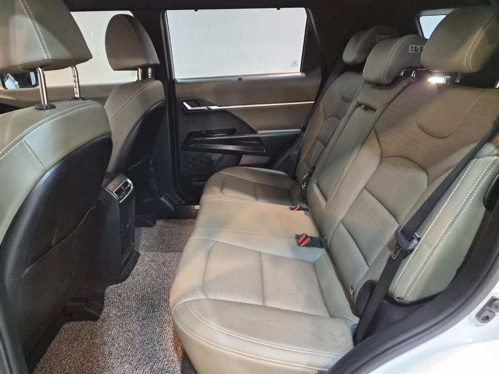 Ssangyong Torres - Vista 6