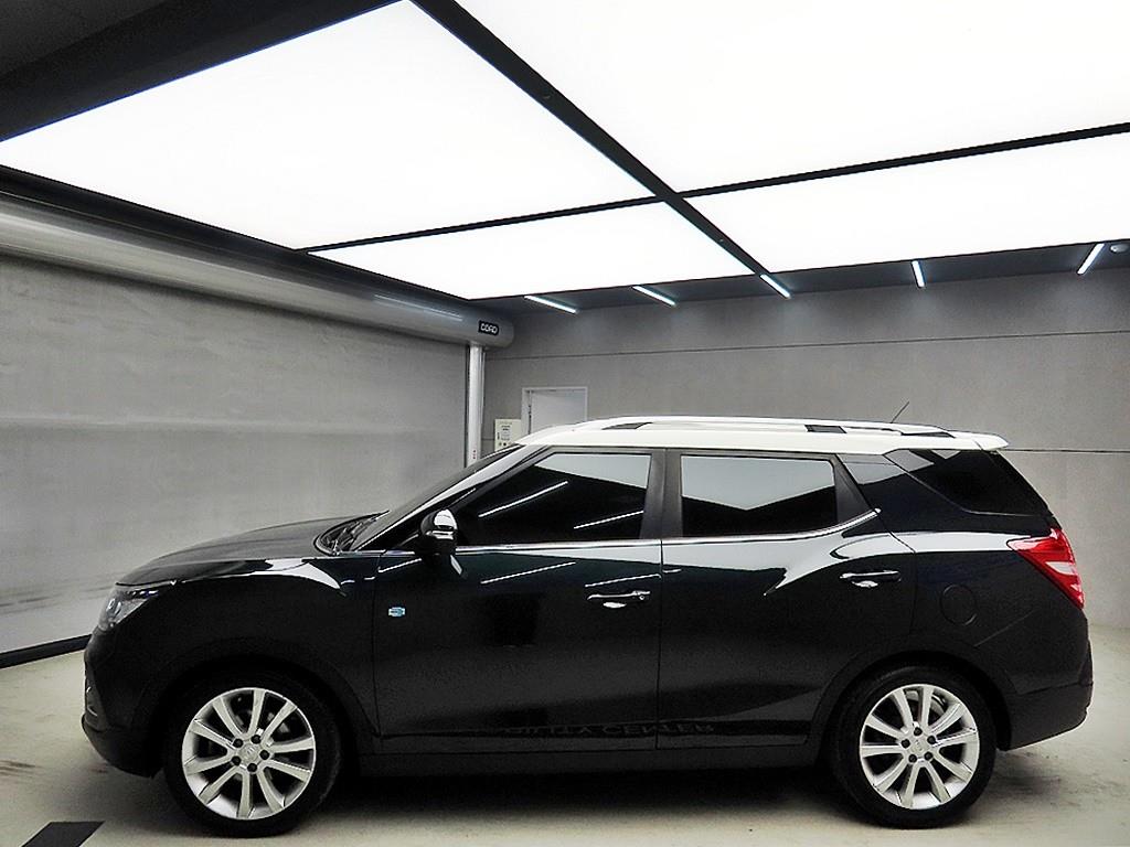 Ssangyong Tivoli - Vista 4