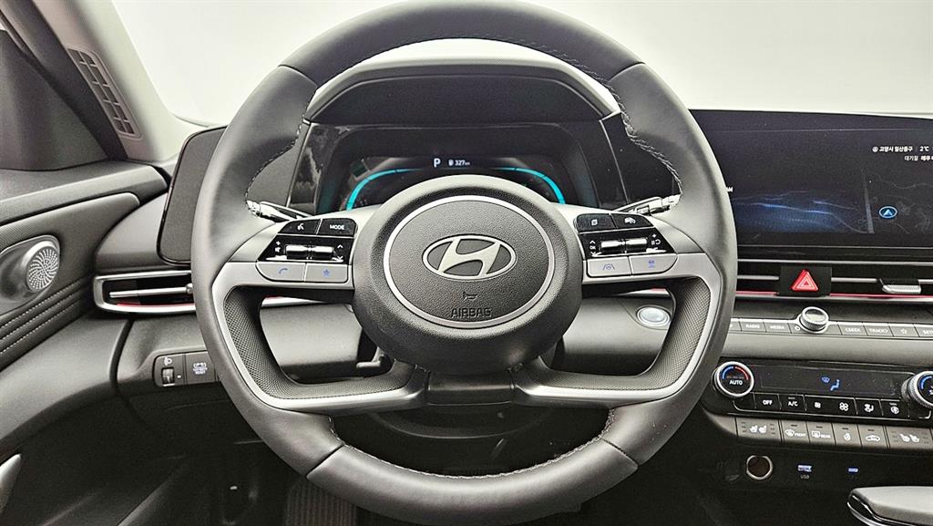 HYUNDAI Avante - Vista 12