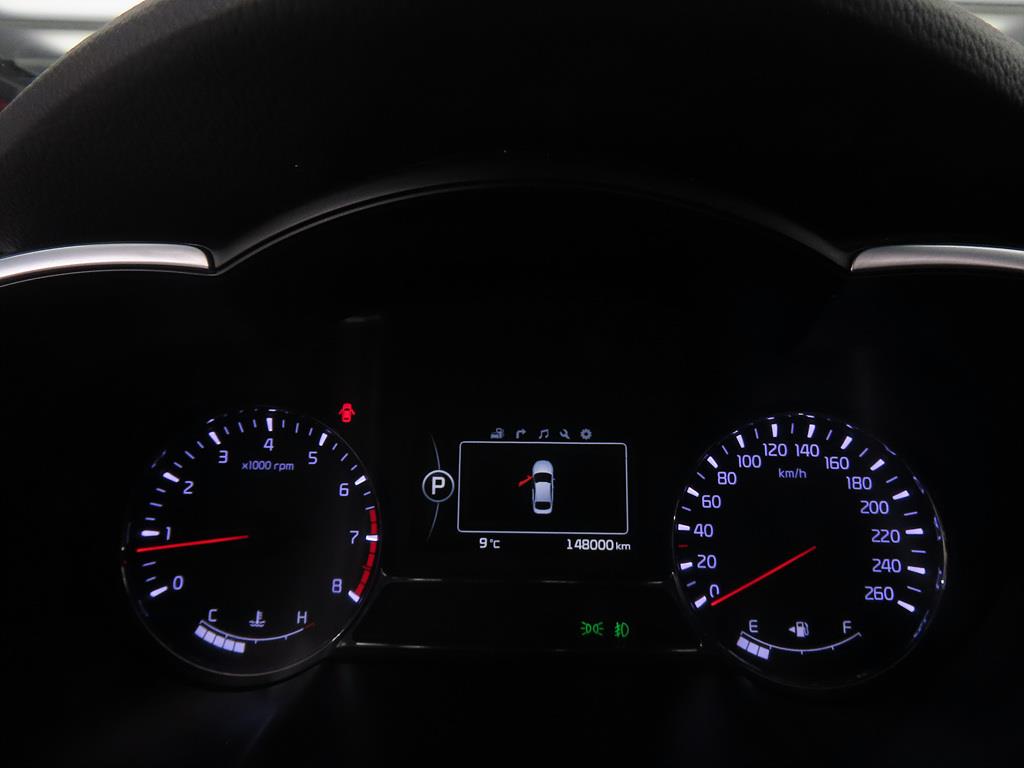 KIA K5 - Vista 9