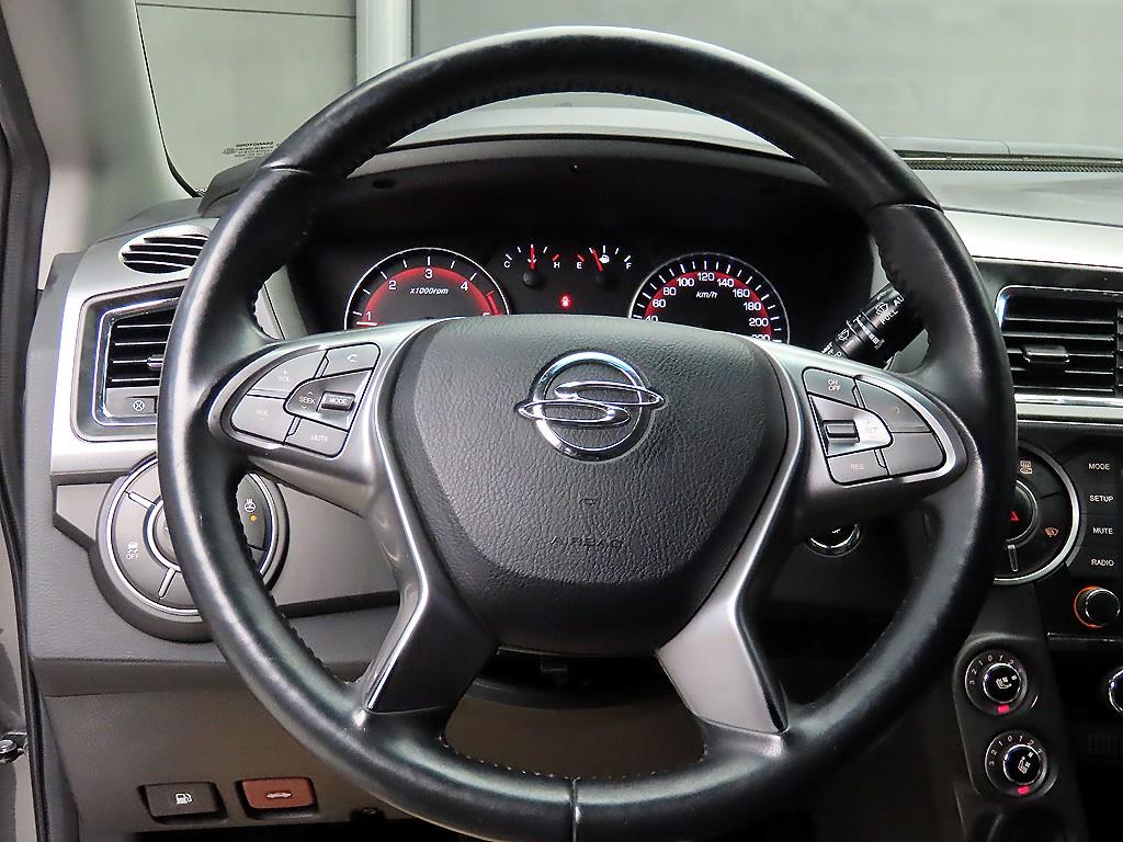 Ssangyong Korando - Vista 9