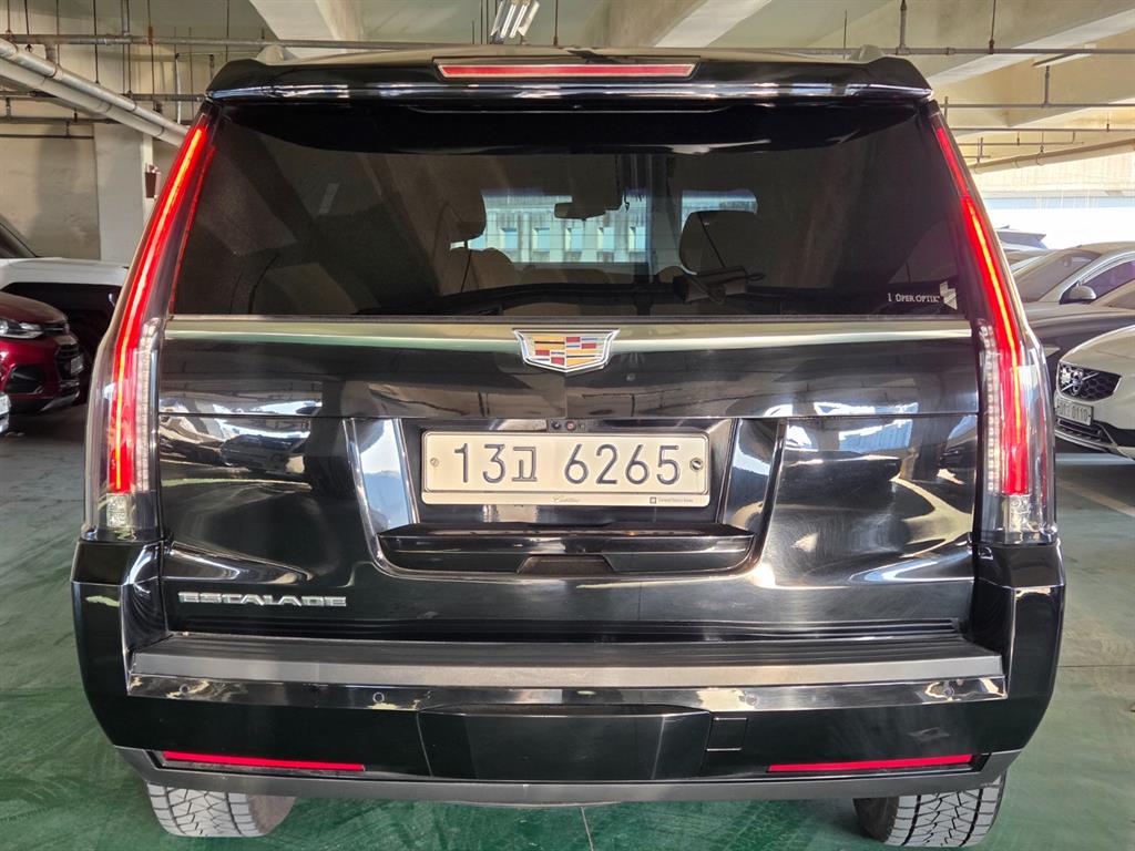 Cadillac Escalade - Vista 4